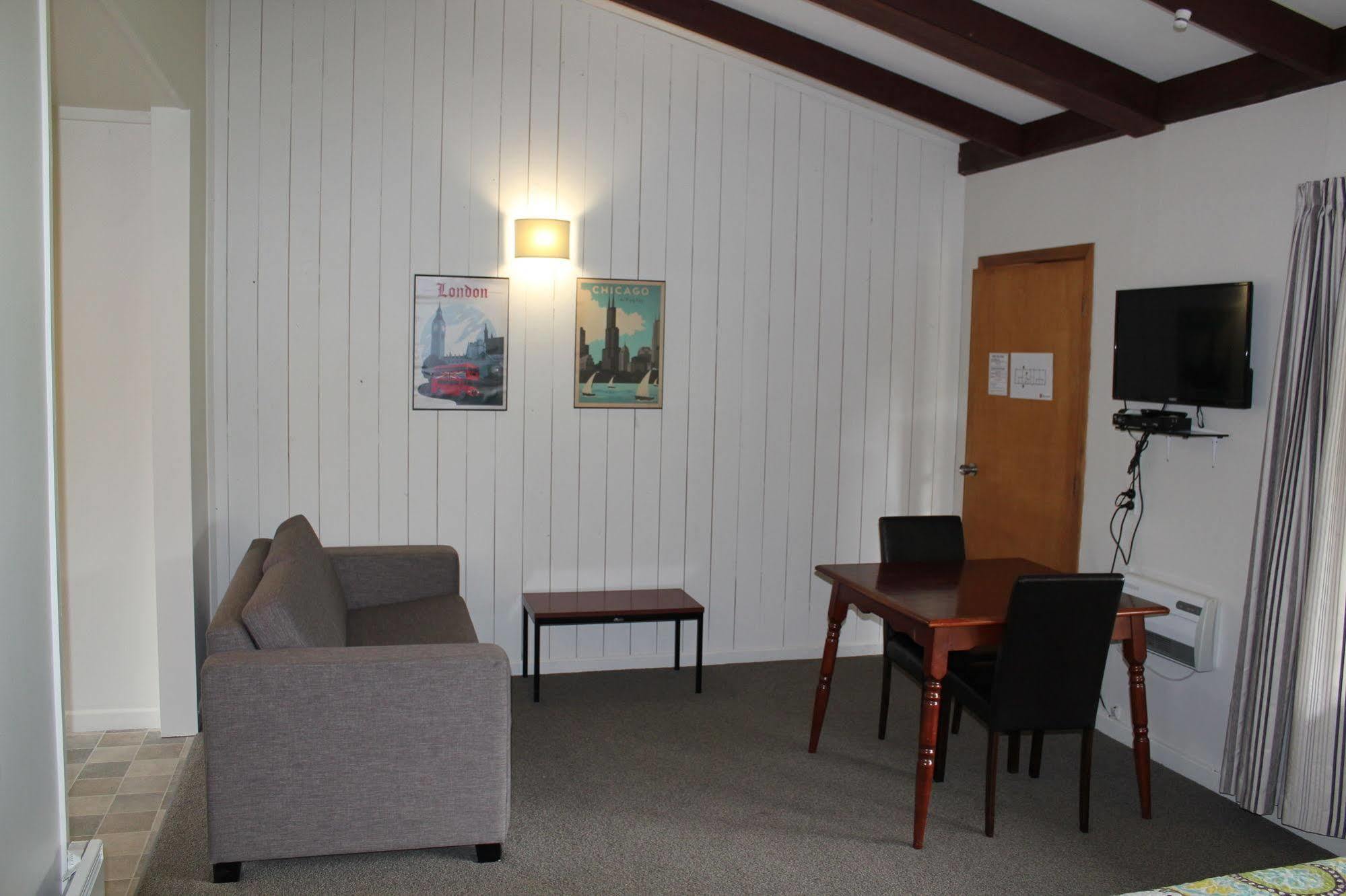 The Mill House Motel Herbert Exterior foto